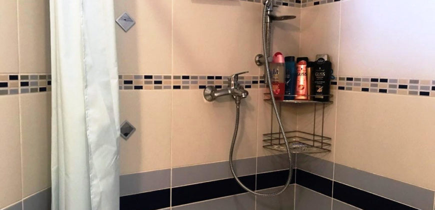 Zweistöckiges möbliertes Haus mit Meerblick in der Nähe von Albena Resort