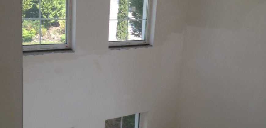 Elite House befindet sich in einer einzigartigen Lage an der ersten Küstenlinie